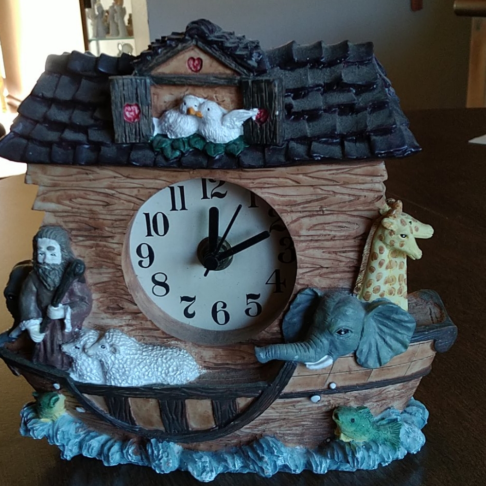 Rare 1995 Noah's Ark Clock.